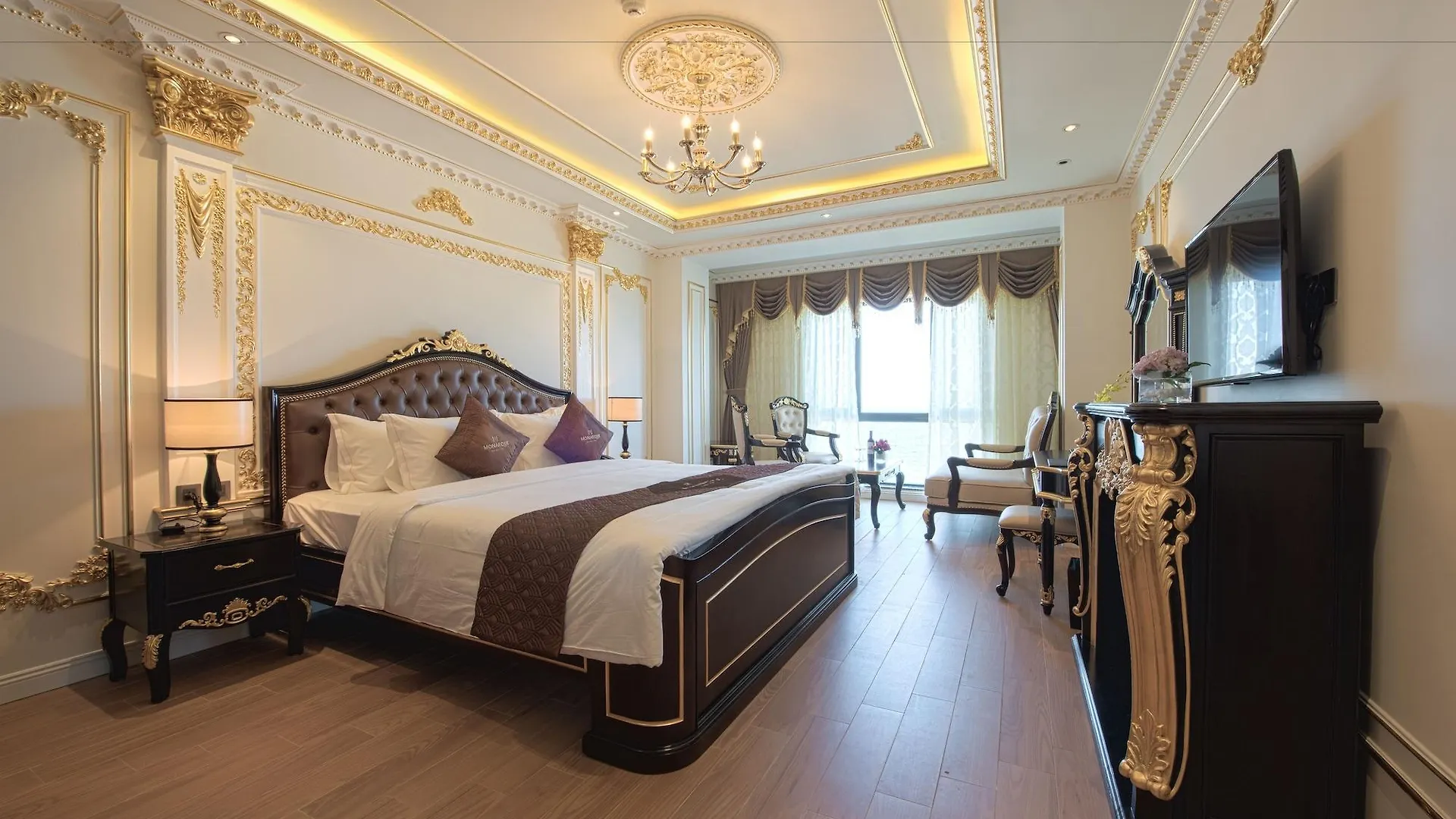 Monarque Hotel Danang Da Nang