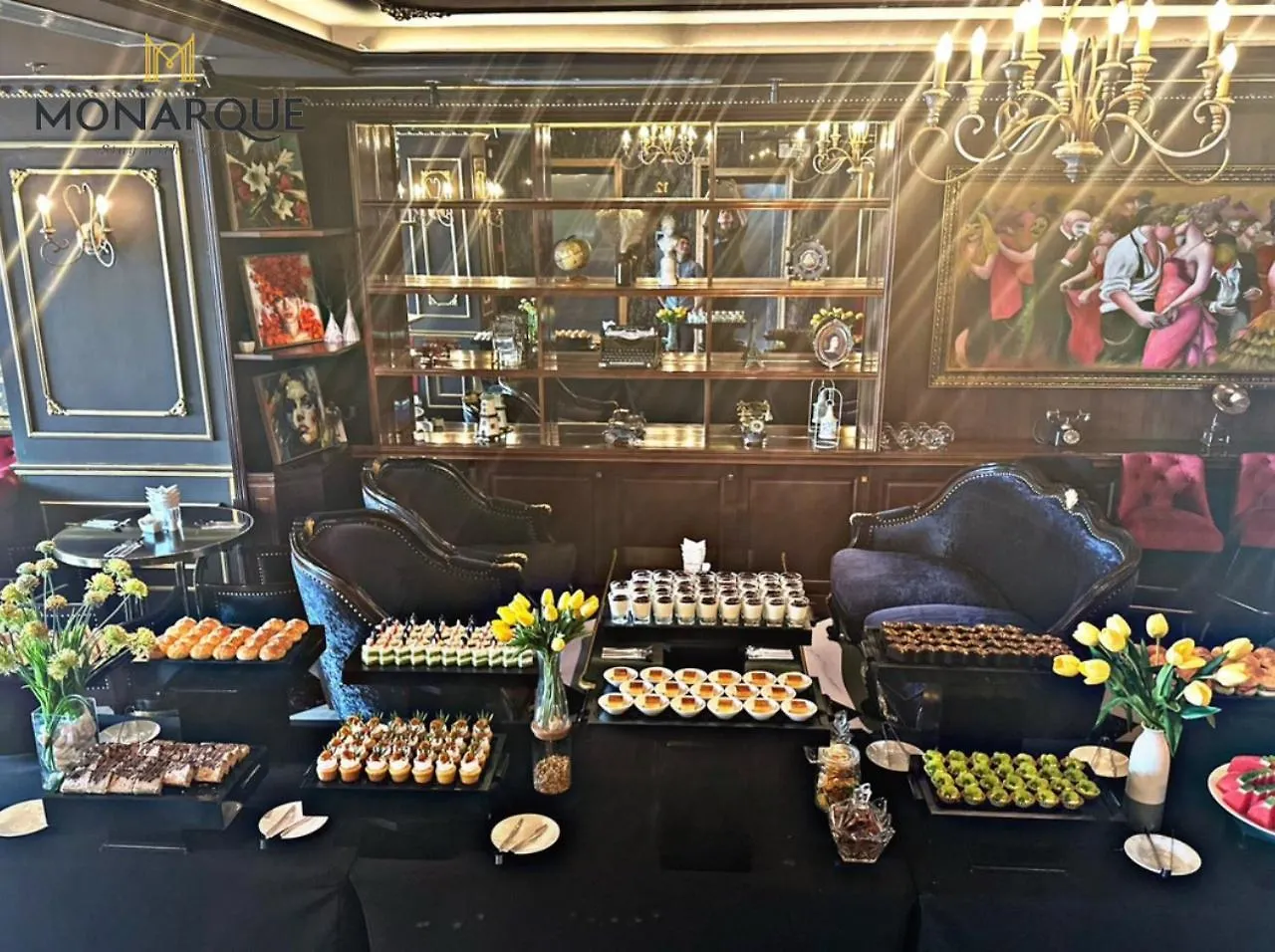 Monarque Hotel Danang