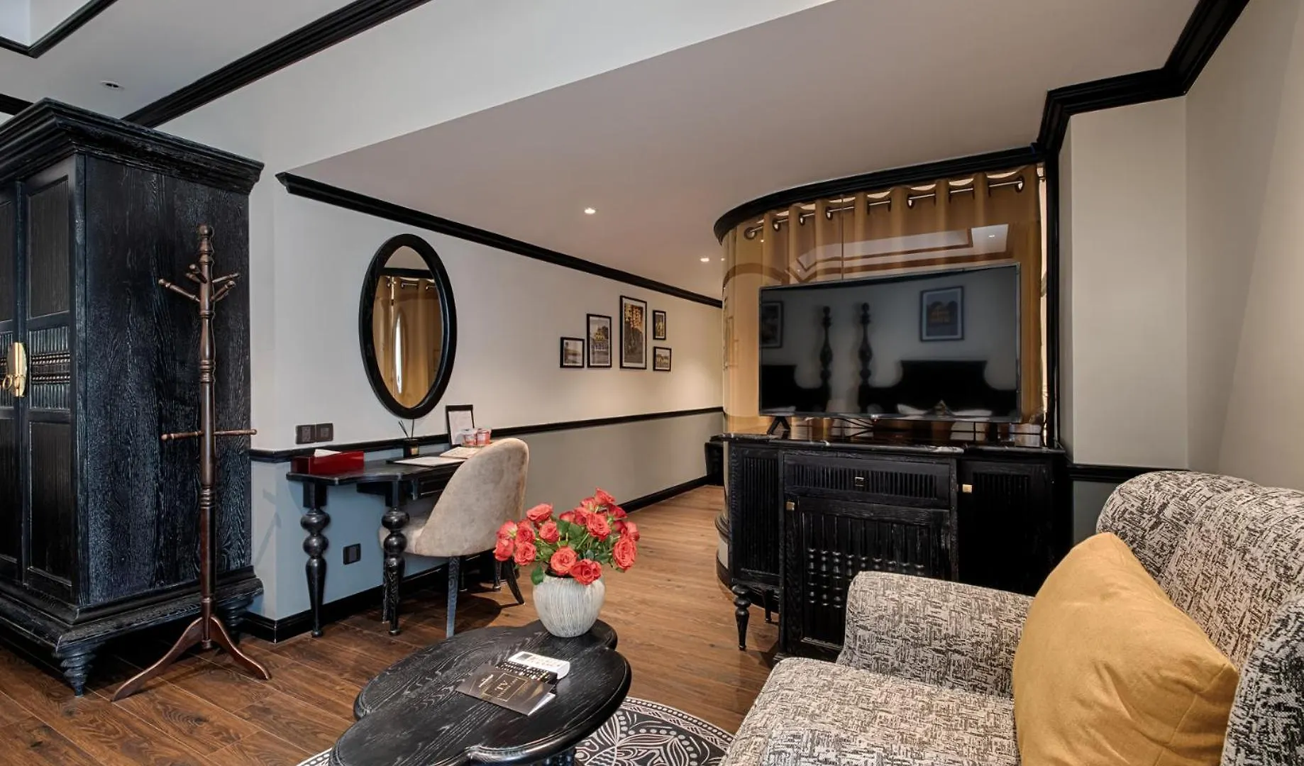 Monarque Hotel Danang