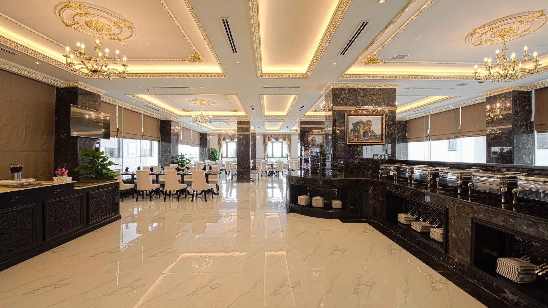 Monarque Hotel Danang